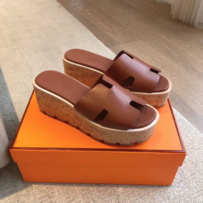 H**mes slippers